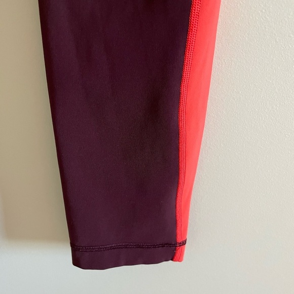 Lululemon Kick Serve Sweat Tight 25" Bordeaux Drama / Vivid Flame / White size 6 - Picture 10 of 10
